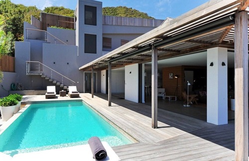 Vitet Villa | Indulge at Casa Tigre: Chef Services & Ocean Views Await