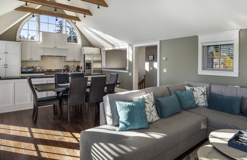 Friday Harbor Cottage | Chef's Kitchen with Salish Sea View & Eco-Friendly Features