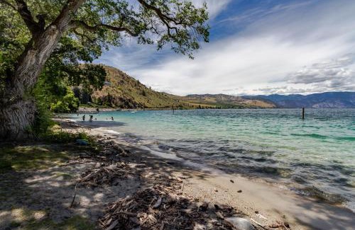 Chelan Apartment | Discover Chelan Resort Suites: Family-Friendly Getaway