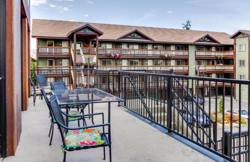 Chelan Apartment | Relaxing Chelan Resort Suites with Pool and Hot Tub Access