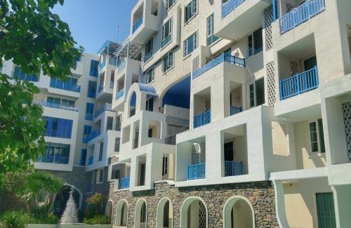 Khao Tao Apartment | Beachfront Bliss at Chelona Huahin: Family-Friendly Retreat