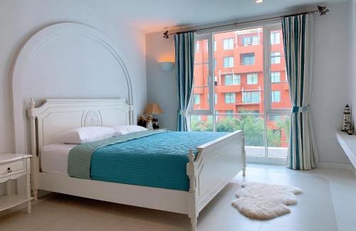 Khao Tao Apartment | Beachfront Bliss at Chelona Huahin: Family-Friendly Retreat