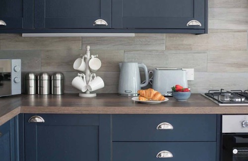 Ampney Crucis House | Discover Cheltenham Cottage: Perfect for Family Getaways