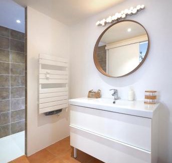 Ennezat Bed & Breakfast | Guest Rated: 9.5 at Chemin des Ormeaux with Breakfast