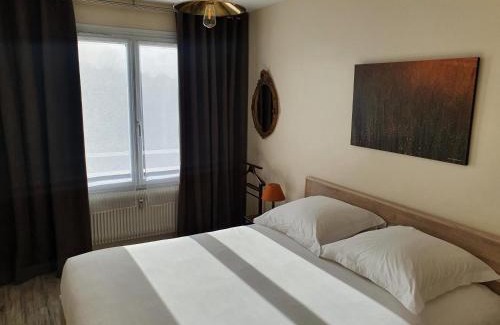 Bayeux Apartment | Chemin Vert: Family-Friendly Retreat with 9.4/10 Rating