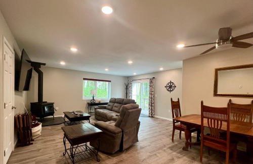 Fairbanks House | Chena Pointe Retreat