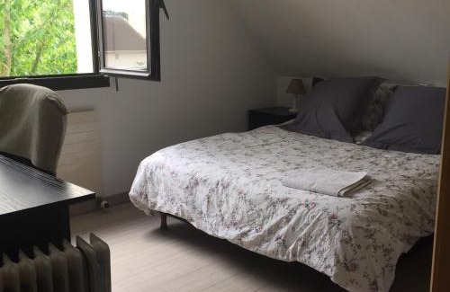 Saint-Germain-en-Laye Apartment | Exceptional Cheng Hotel: Breakfast Included & Family-Friendly