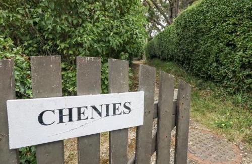 Osmington Mills House | Pet-Friendly Chenies: A Charming 4-Star Retreat