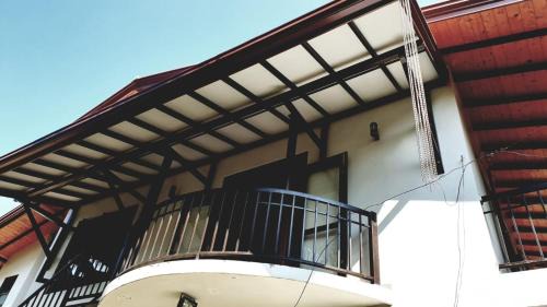 Hikkaduwa Apartment | Pet Friendly Retreat at Chenu Villa Hikka Awaits You