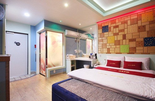 Cheongdo Hotel | Eco-Friendly Retreat at Cheongdo Alto with Hot Tub & Breakfast