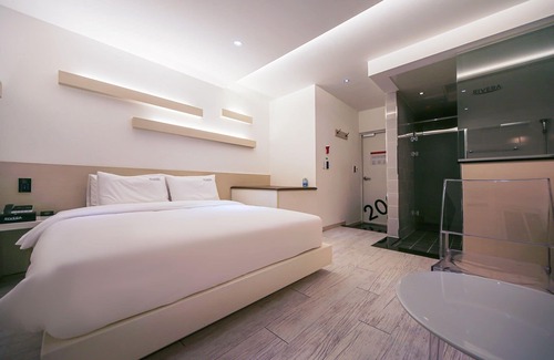Cheongdo Hotel | Eco-Friendly Retreat at Cheongdo Rivera Drive-in Hotel