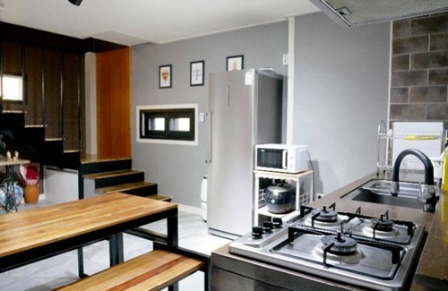 Cheongju House | Relaxing Getaway at Cheongju Cheongnamdae Pool Villa