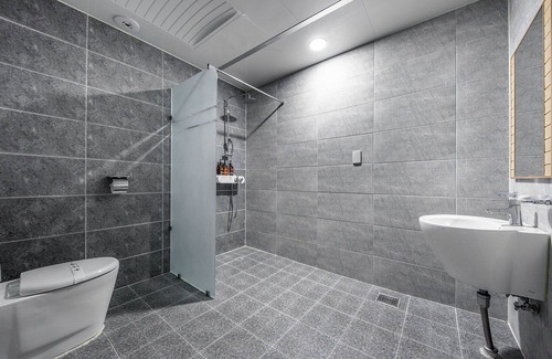Cheongju Hotel | Eco-Friendly Retreat at Cheongju Hotel Chocolate - 10/10 Rated
