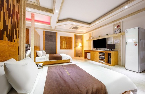 Cheongju Hotel | Eco-Friendly Retreat at Cheongju Hotel Chocolate - 10/10 Rated