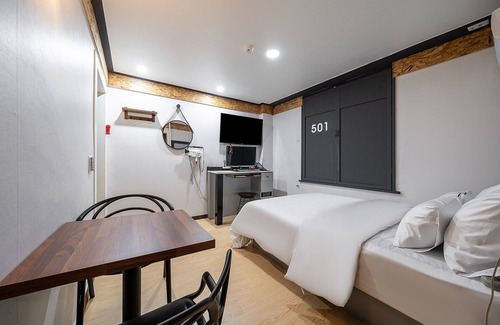 Cheongju Hotel | Eco-Friendly Stay at Cheongju No25, Rated 10/10 by Guests
