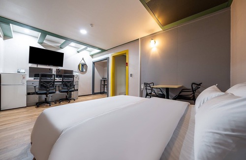 Cheongju Hotel | Eco-Friendly Stay at Cheongju No25, Rated 10/10 by Guests