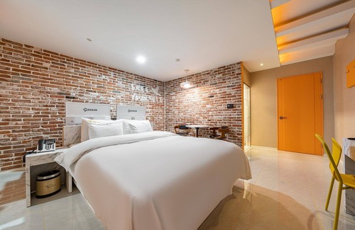 Cheongju Hotel | Eco-Friendly Stay at Cheongju SUM Hotel - 10/10 Rated