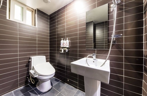 Cheonho-dong Hotel | Eco-Friendly Cheonho Yeon: Family & Breakfast Amenities