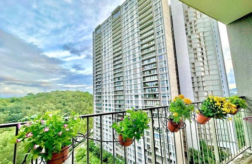 Cheras Apartment | Family-Friendly Retreat at Cheras Traders Square, Balakong