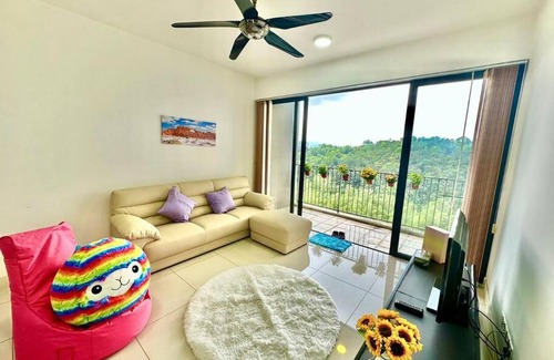 Cheras Apartment | Family-Friendly Retreat at Cheras Traders Square, Balakong