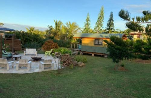 Bourail House | Relax at Cheratof: Oceanfront Spa with Pet-Friendly Amenities