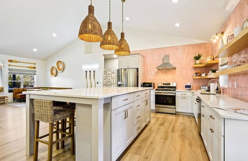 Sister Bay House | Discover The Cherry Cabana: A Family-Friendly Getaway!