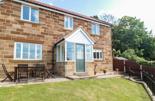 Briggswath Cottage | Cozy Cherry Garth with Open Fire and Kitchen in Whitby
