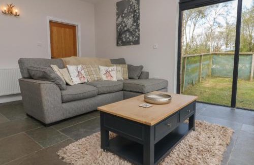 Bridgetown House | Pet-Friendly Cherry: A Cozy 4-Star Retreat Awaits