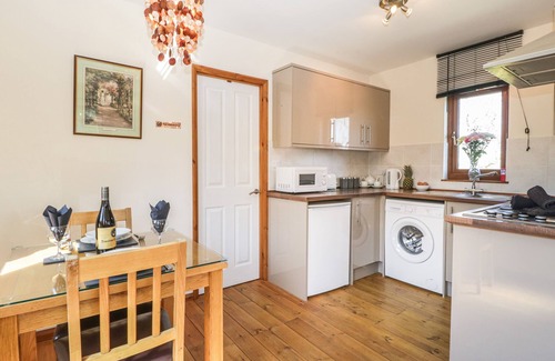 Watchet Cottage | CHERRY LODGE, romantic, luxury holiday cottage in Williton