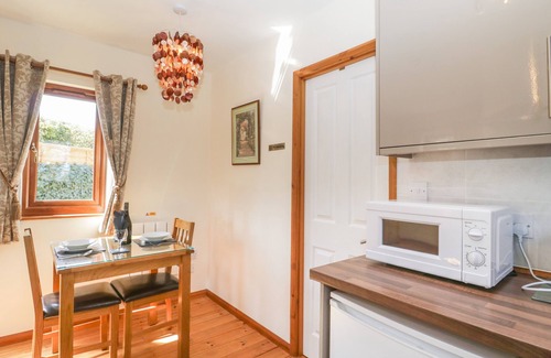 Watchet Cottage | CHERRY LODGE, romantic, luxury holiday cottage in Williton
