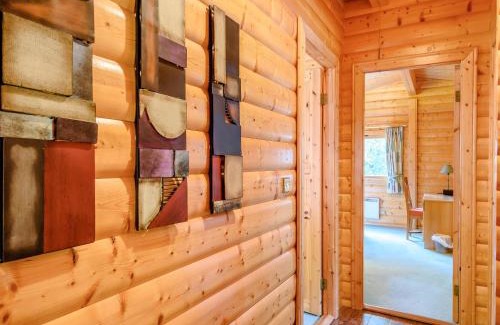 Kenwick House | Guest Rated 10/10: Cherry Lodge - Family-Friendly Retreat