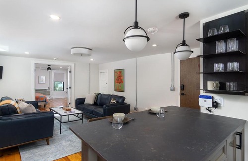 Black Mountain Apartment | Pet-Friendly Cherry Street Loft in Downtown Black Mountain