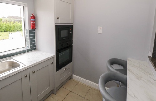 Ballintober Cottage | Family-Friendly Cherry Tree Cottage in Castlebar, Mayo
