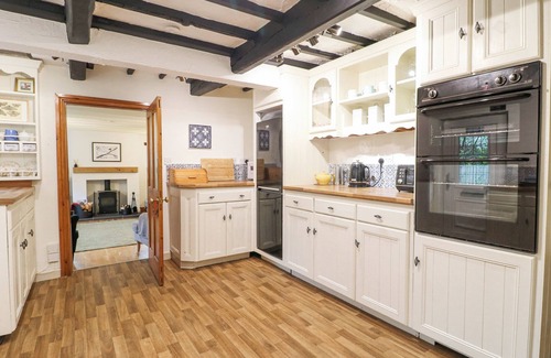 Barkestone Cottage | Cherry Tree Cottage