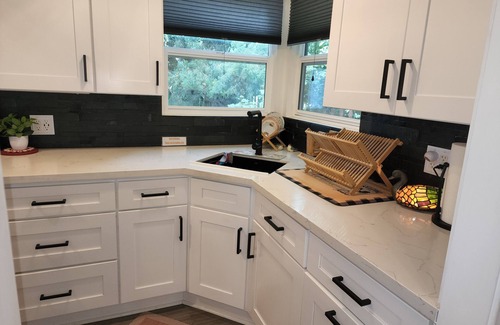 Cherry Valley Cottage | Pet-Friendly Cherry Valley Studio with Spa & Hot Tub