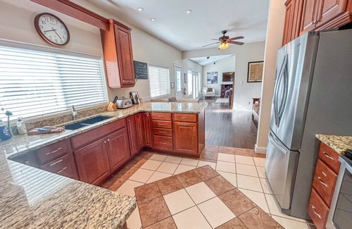 Okanagan-Similkameen Cottage | Explore Cherry View Cottage: Pet-Friendly with Top Ratings