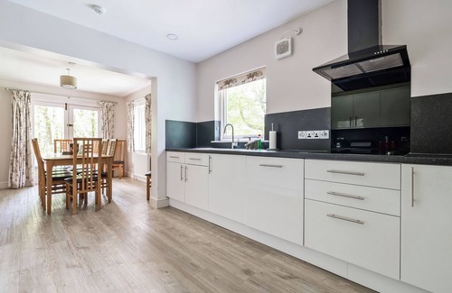 Windermere Cottage | Top-Rated Cherry Woodland Cottages with Spa & Hot Tub