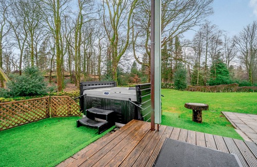 Windermere Cottage | Top-Rated Cherry Woodland Cottages with Spa & Hot Tub