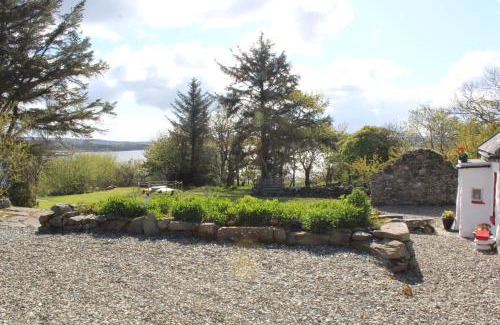 Ballyliffin House | Enchanting Cherry Tree Cottage - Pet Friendly Escape