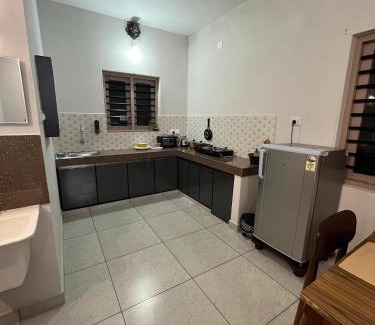 Kumbalam Apartment | Cheruthodath Apartments