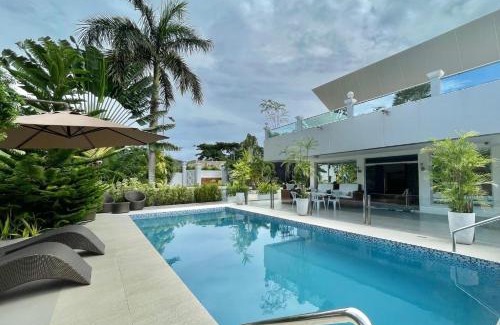 Puerto Princesa City Centre House | Cheryl's Place: 4-Star Oceanfront Retreat in Palawan