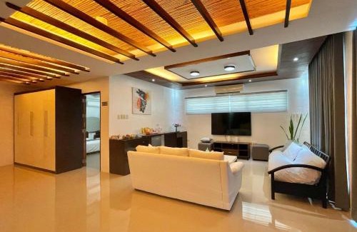 Puerto Princesa City Centre House | Cheryl's Place: 4-Star Oceanfront Retreat in Palawan