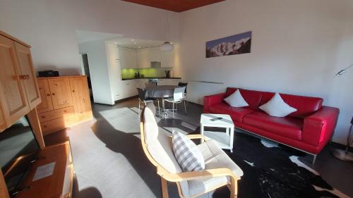 Pontresina Apartment | Discover Chesa Blais: 4-Star Oceanfront Family Retreat