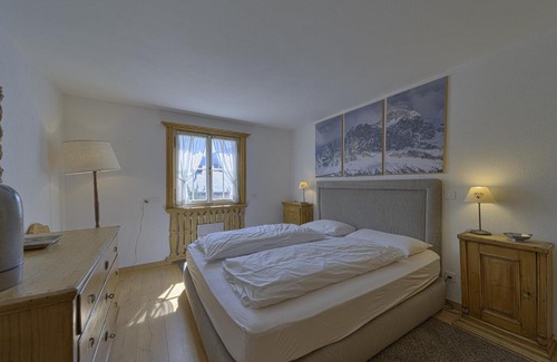 Celerina-Schlarigna Apartment | Family-Friendly Stay at Chesa La Funtauna - Celerina
