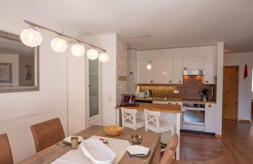 Pontresina Apartment | Pet-Friendly Getaway at Chesa Piz Cotschen 3 - Rated 9.8