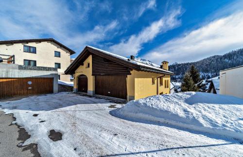 Celerina-Schlarigna Apartment | Explore Family-Friendly Comfort at Chesa Suvretta, Celerina