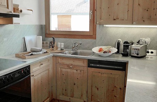 Pontresina Apartment | Lake View Retreat at Chesa Vadret 12 - Rated 9.6/10