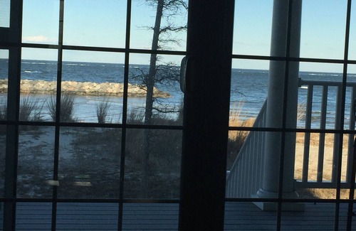 Windmill Point House | Oceanfront Chesapeake Bay Beach Retreat with Family Amenities