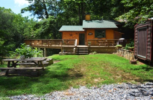 Dahlonega Cabin | Pet-Friendly Chestatee River Cabin Near Dahlonega Awaits