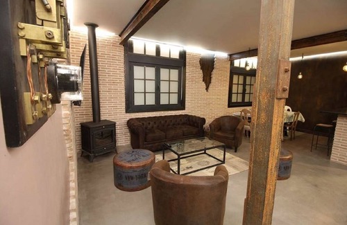 Valdenoches Apartment | Relaxing Chester Rest Apartment with Pool and Spa Amenities